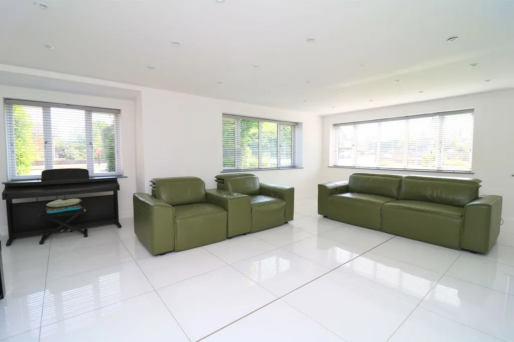 Regina Drive, Walsall, WS4, photo 10