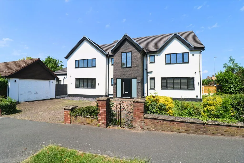 4 bed house for sale, Regina Drive, Walsall, WS4