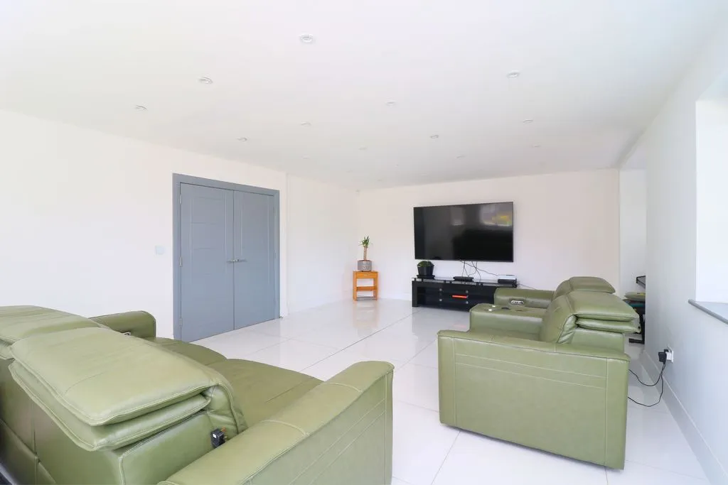 Regina Drive, Walsall, WS4, photo 5