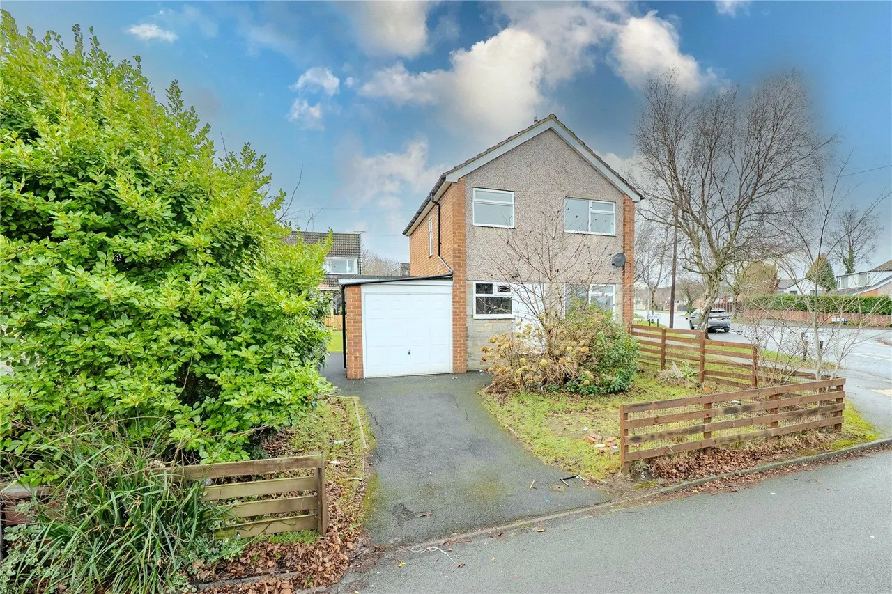 3 bed house for sale, Holt Vale, Holt Park, LS16