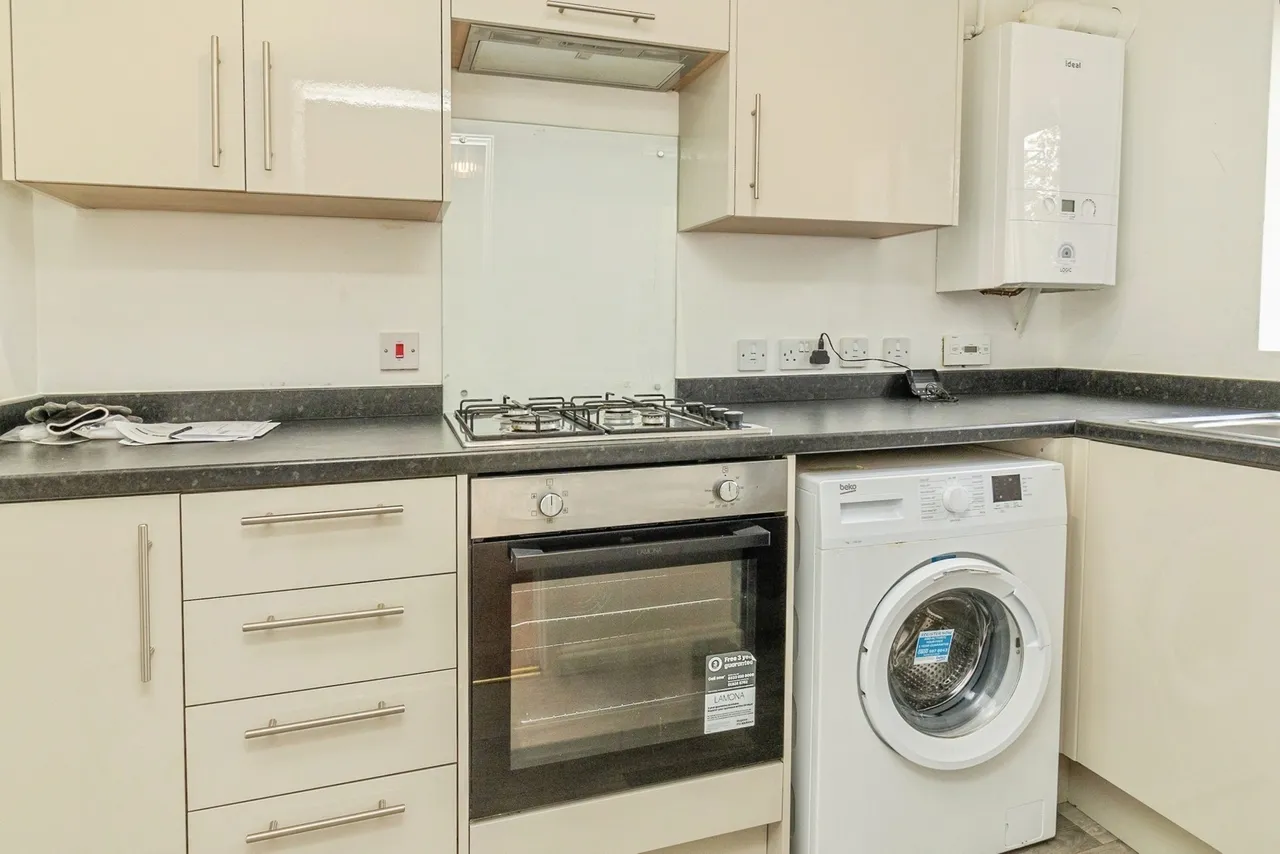 Isaacson Drive, Wavendon Gate, MK7, photo 6