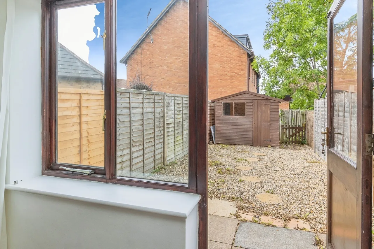Isaacson Drive, Wavendon Gate, MK7, photo 2
