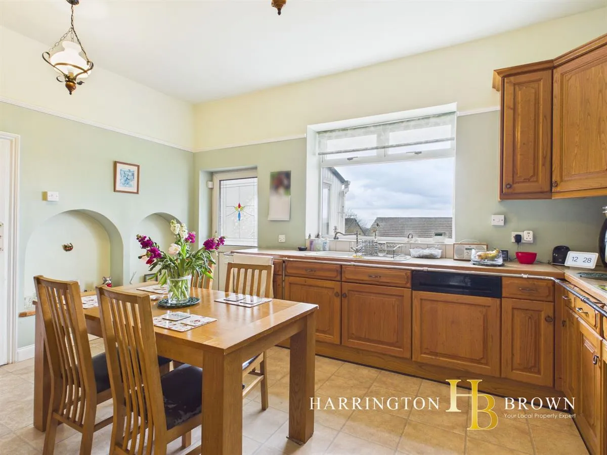 Stoneleigh, North Road, photo 15