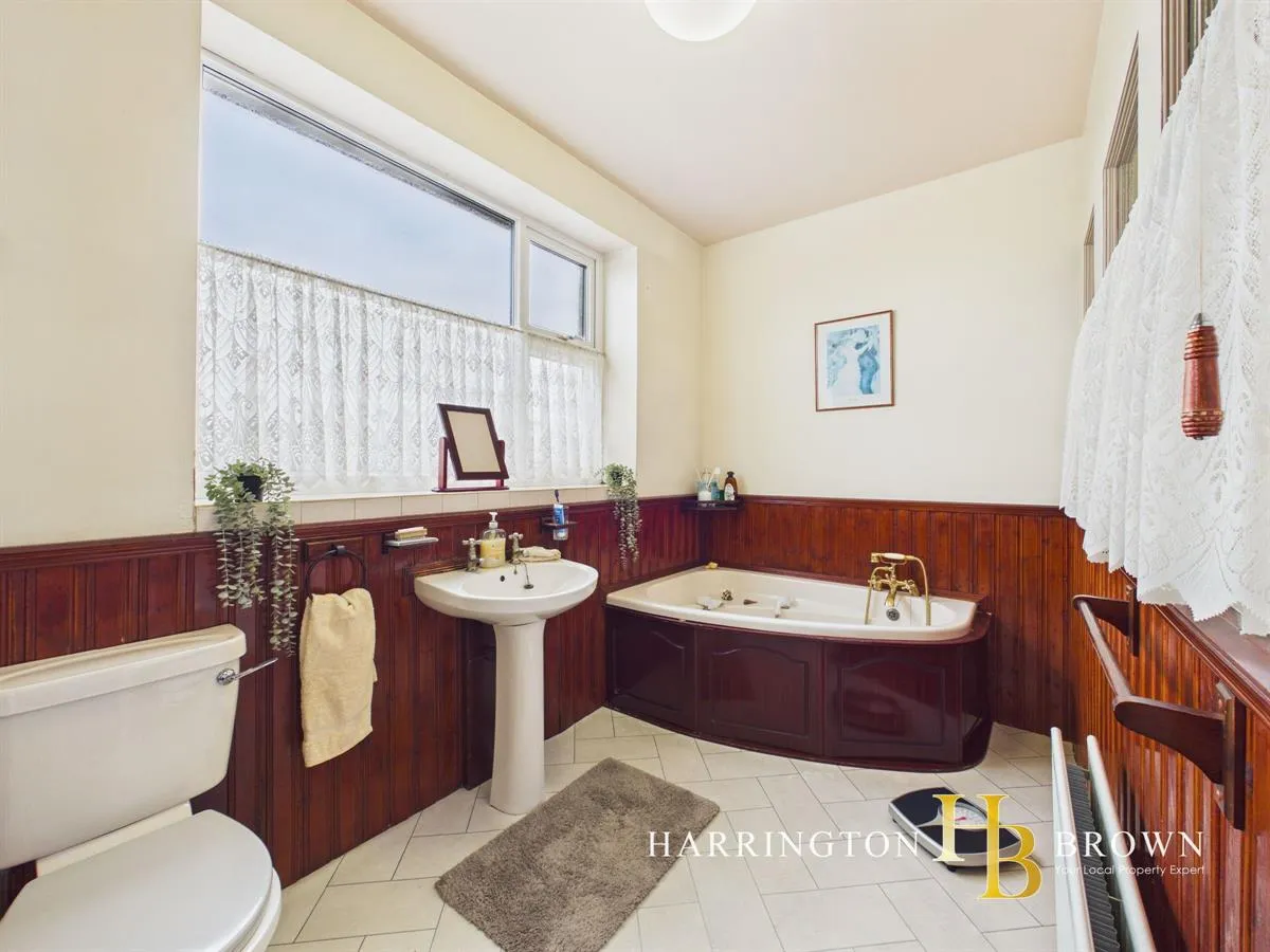 Stoneleigh, North Road, photo 12