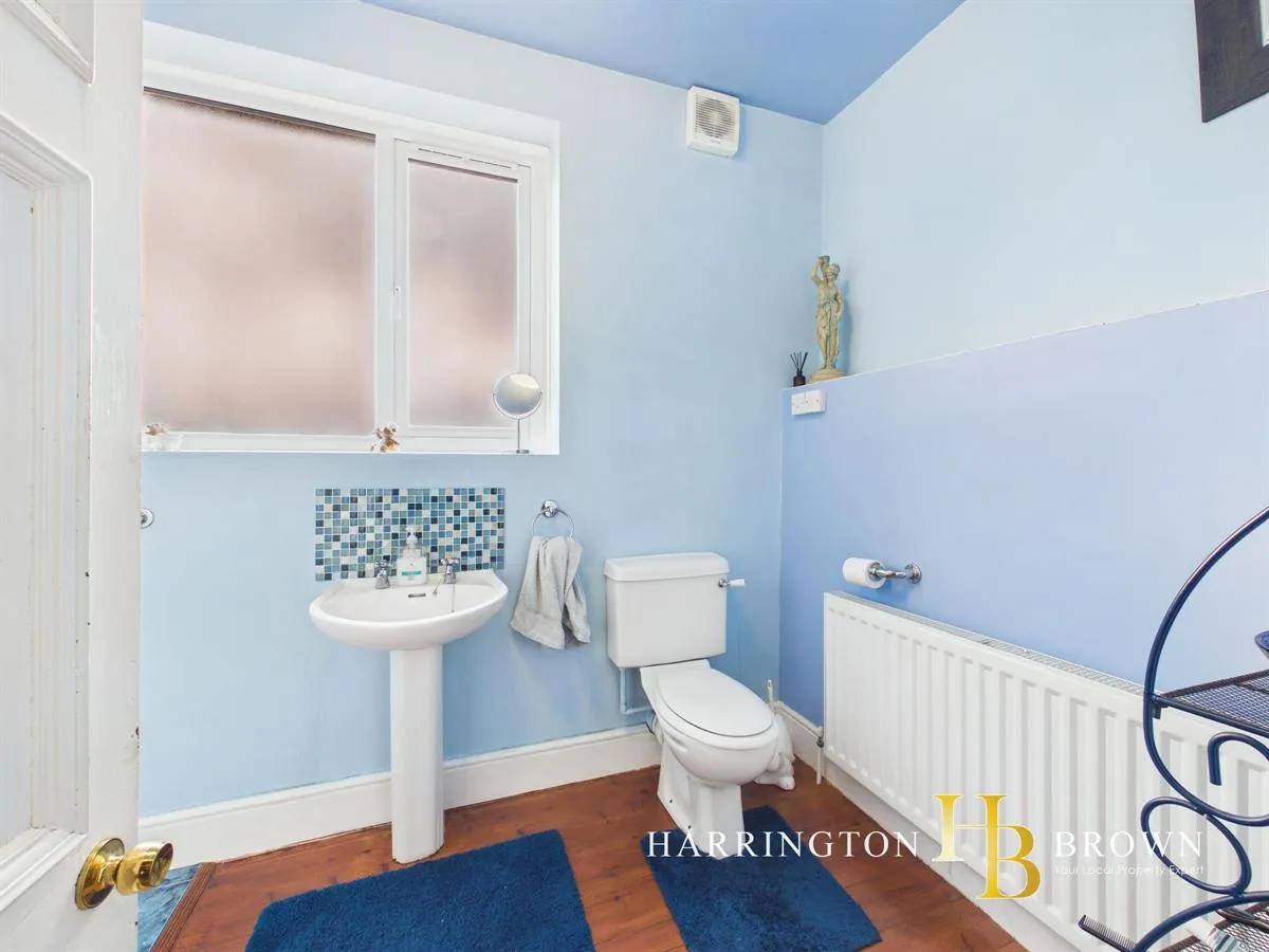 Stoneleigh, North Road, photo 22