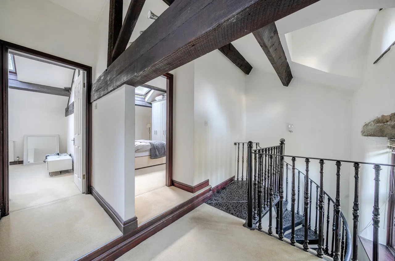 Fold Court, Kirkburton, HD8, photo 9