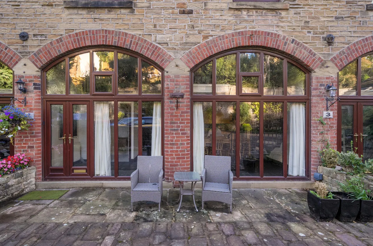 Fold Court, Kirkburton, HD8, photo 23