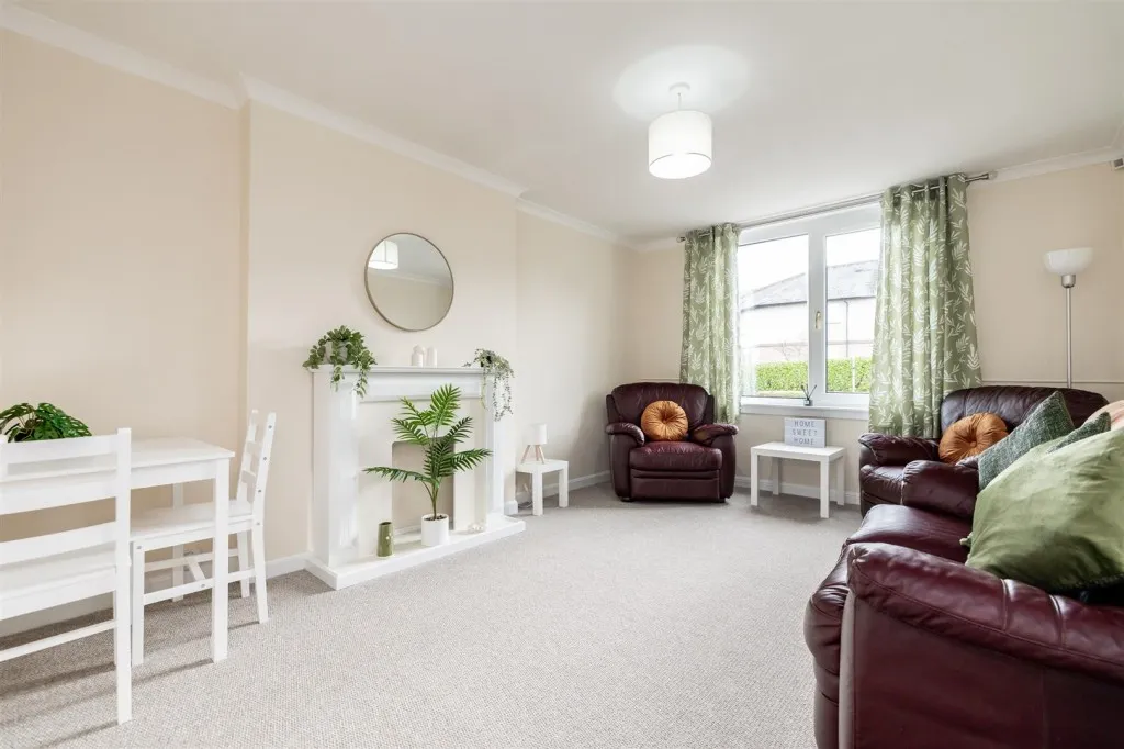 2 bed flat to rent, Hilton Road, Aberdeen, AB24