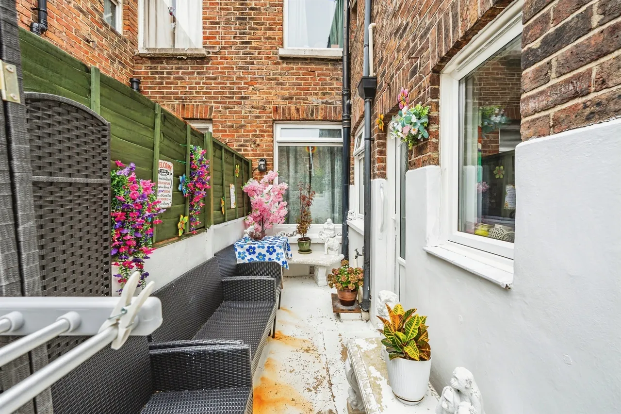 Western Road, Eastbourne, photo 12