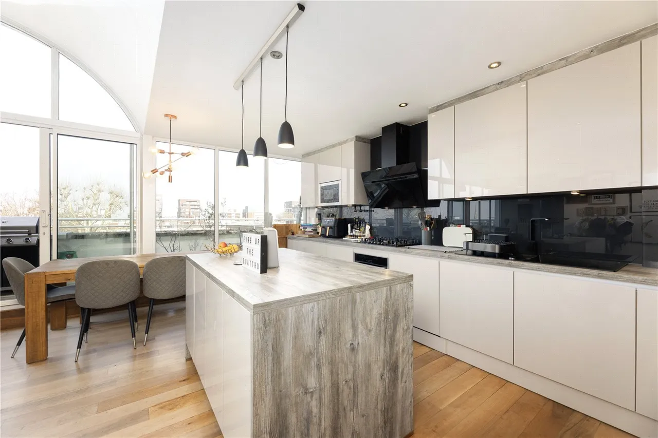 Carlton Drive, London, SW15, photo 8