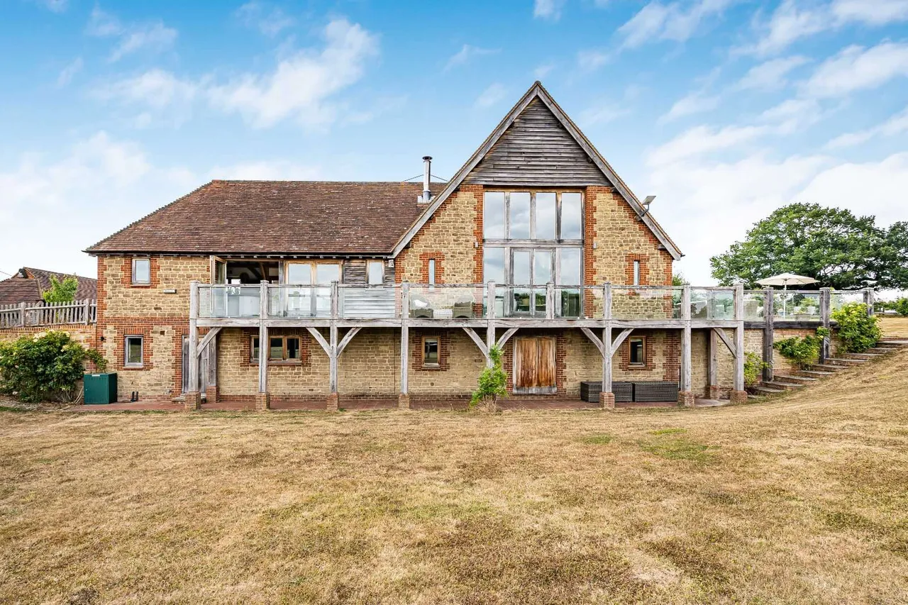 Wisborough Green, Billingshurst, West Sussex, RH14 0QJ, photo 2