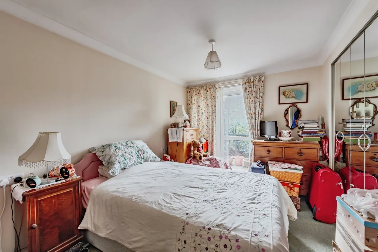 Linkfield Lane, Redhill, RH1, photo 7