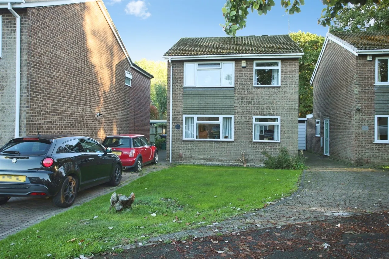 3 bed house for sale, Conrad Close, Rugby, CV22