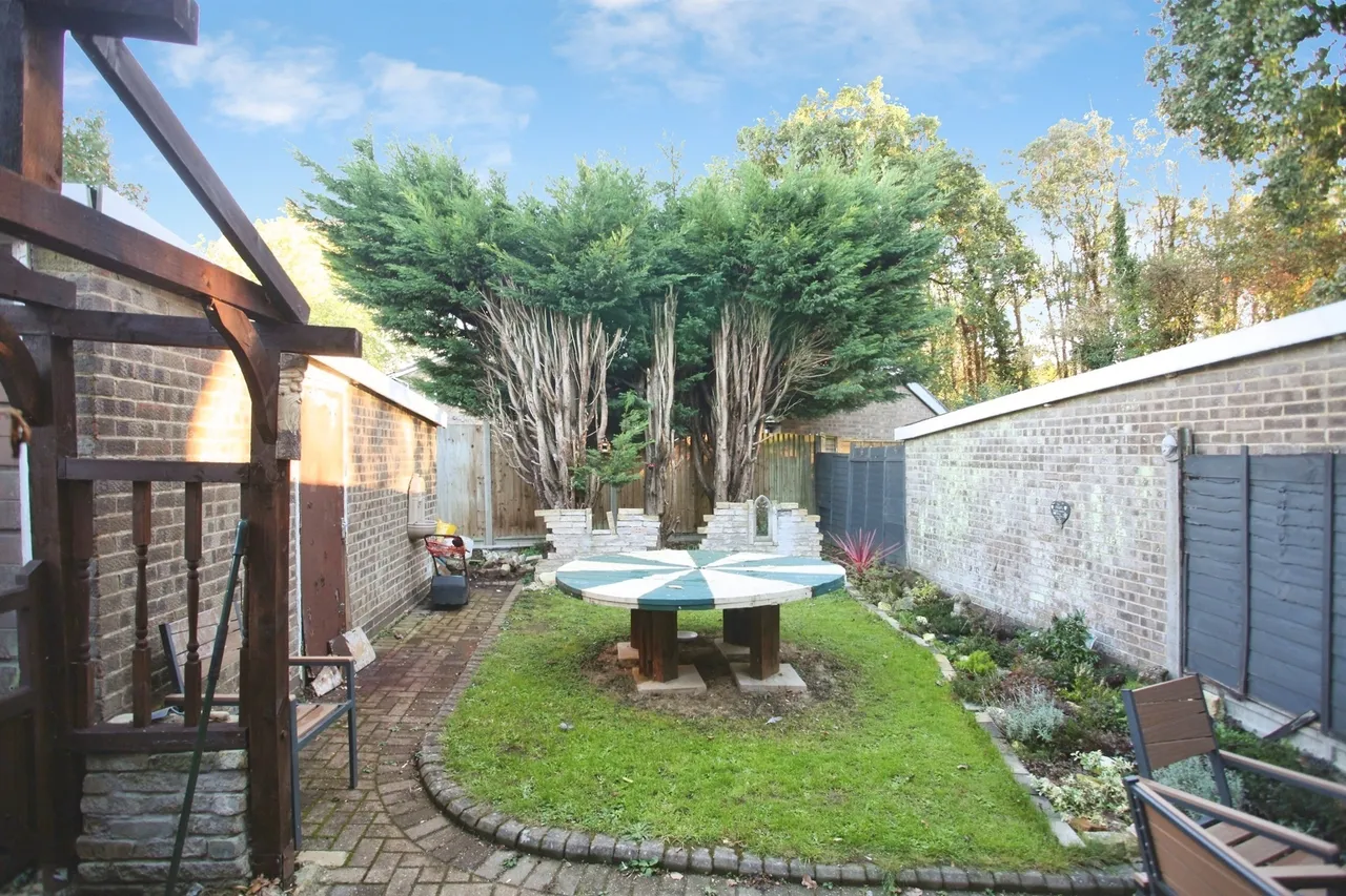 Conrad Close, Rugby, CV22, photo 16