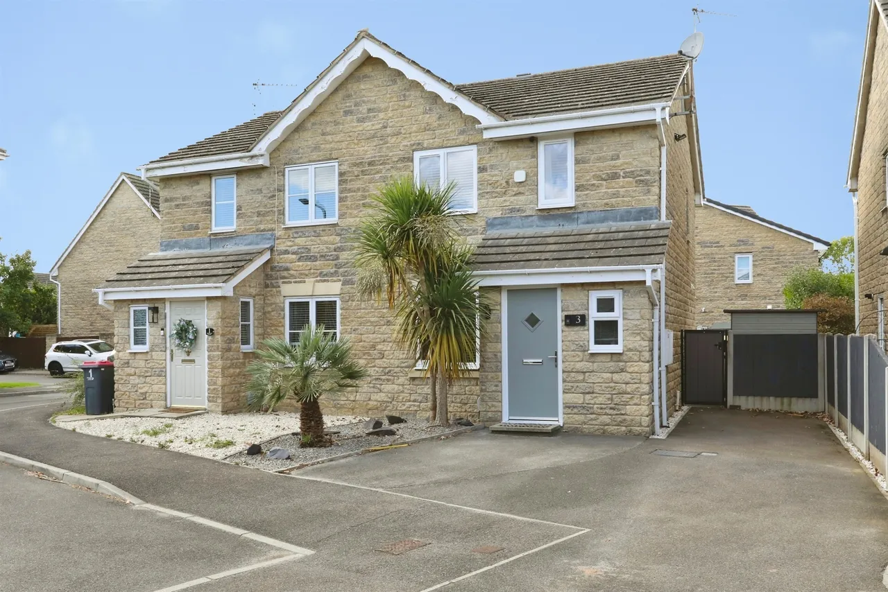 Waterloo Court, Dinnington, S25, photo 2