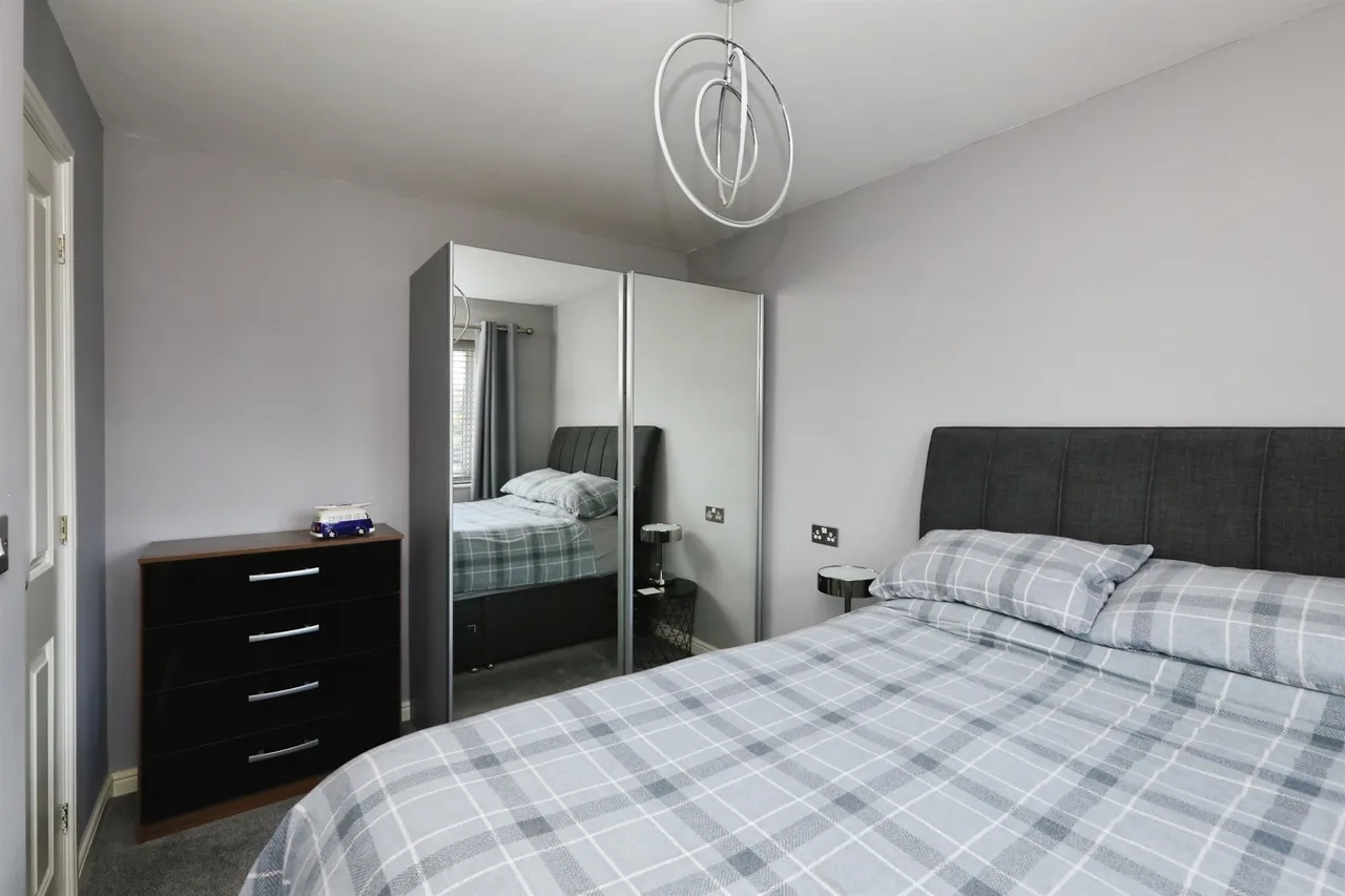 Waterloo Court, Dinnington, S25, photo 9