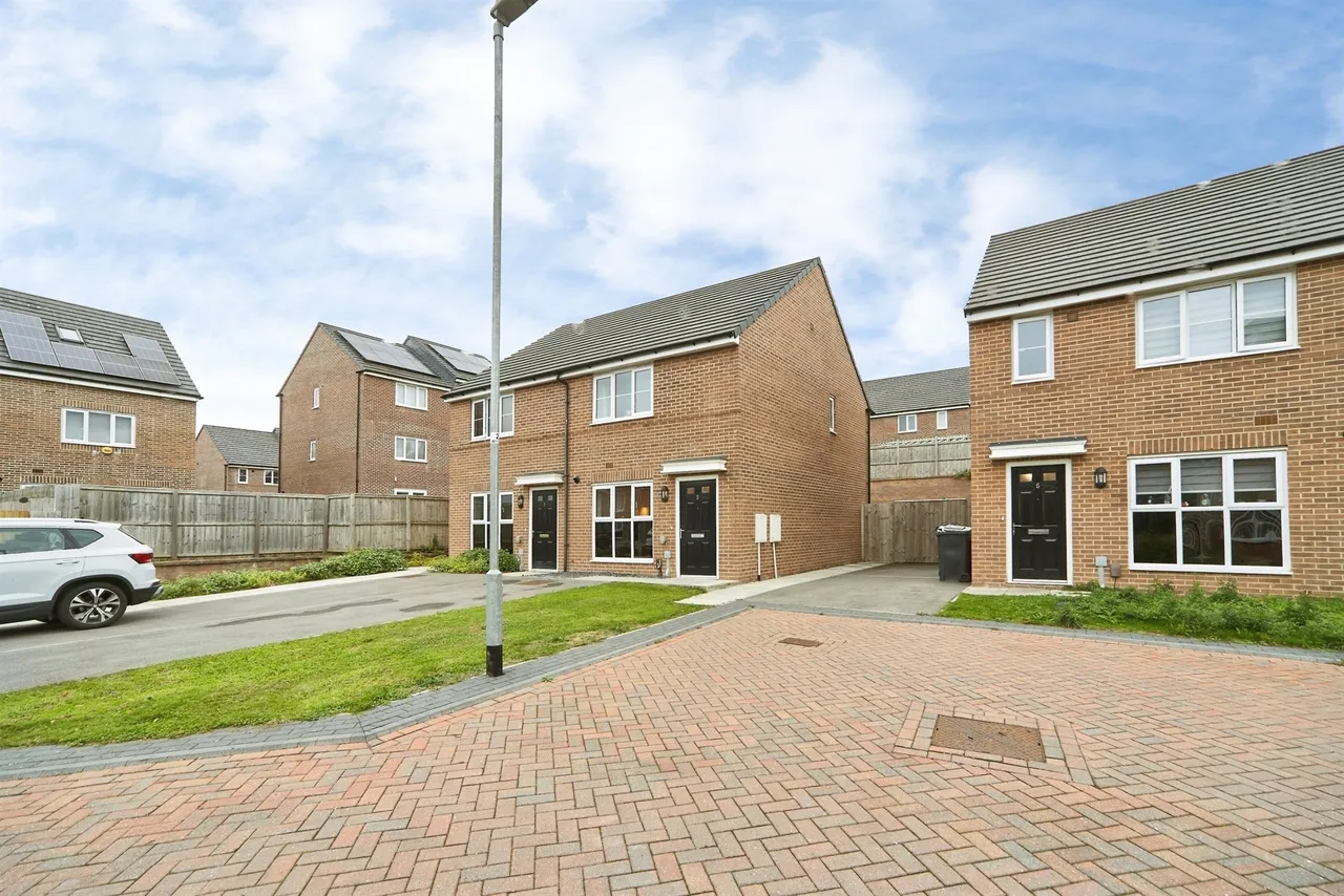 Wortley Vale, Leeds, LS12, photo 17
