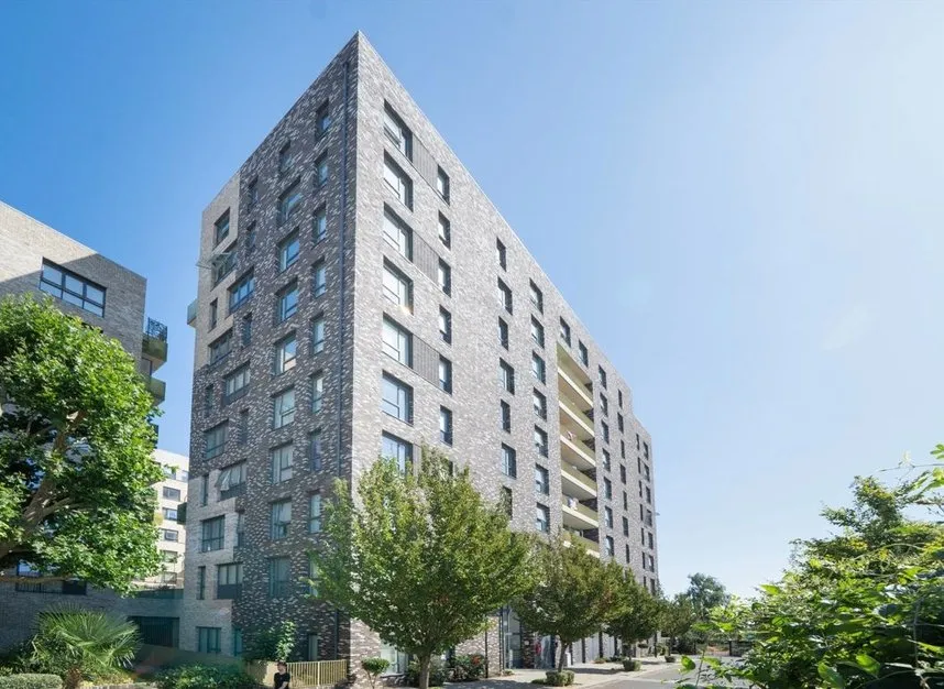 3 bed flat to rent — Stanley Road, Acton, W3