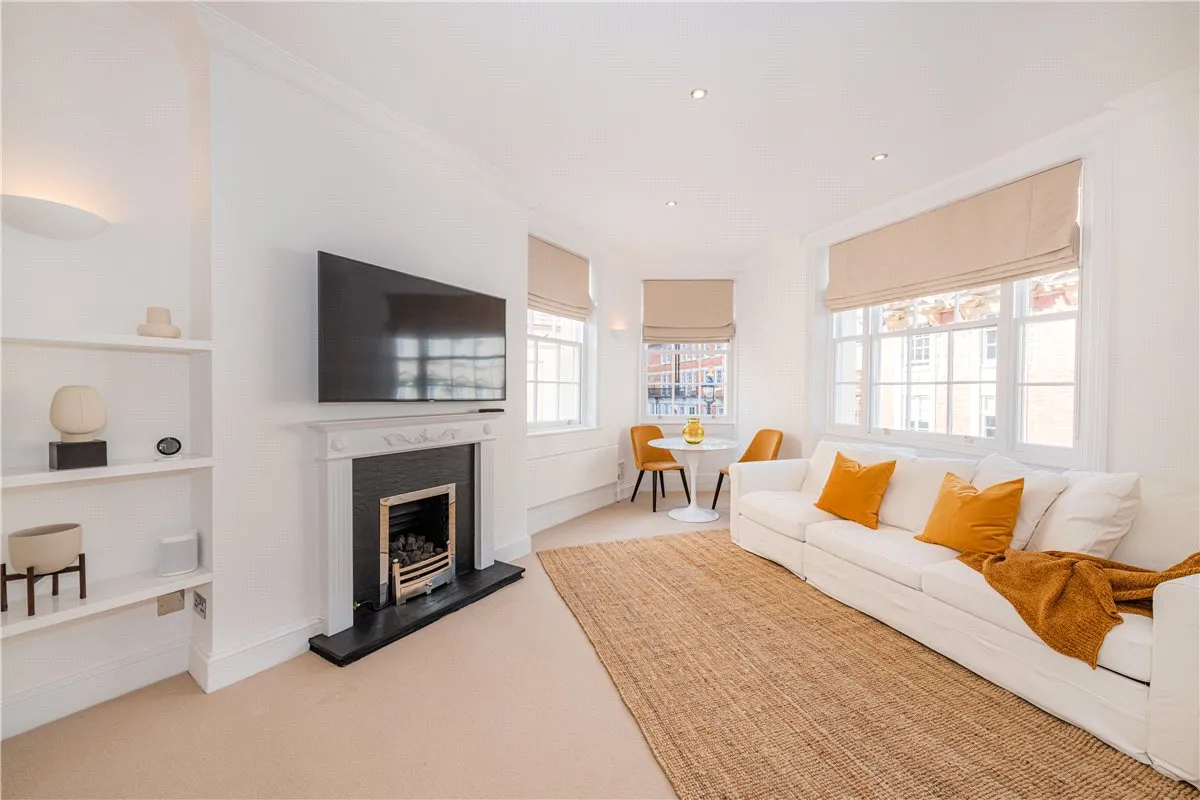 Brook Street, Mayfair, W1K, photo 2