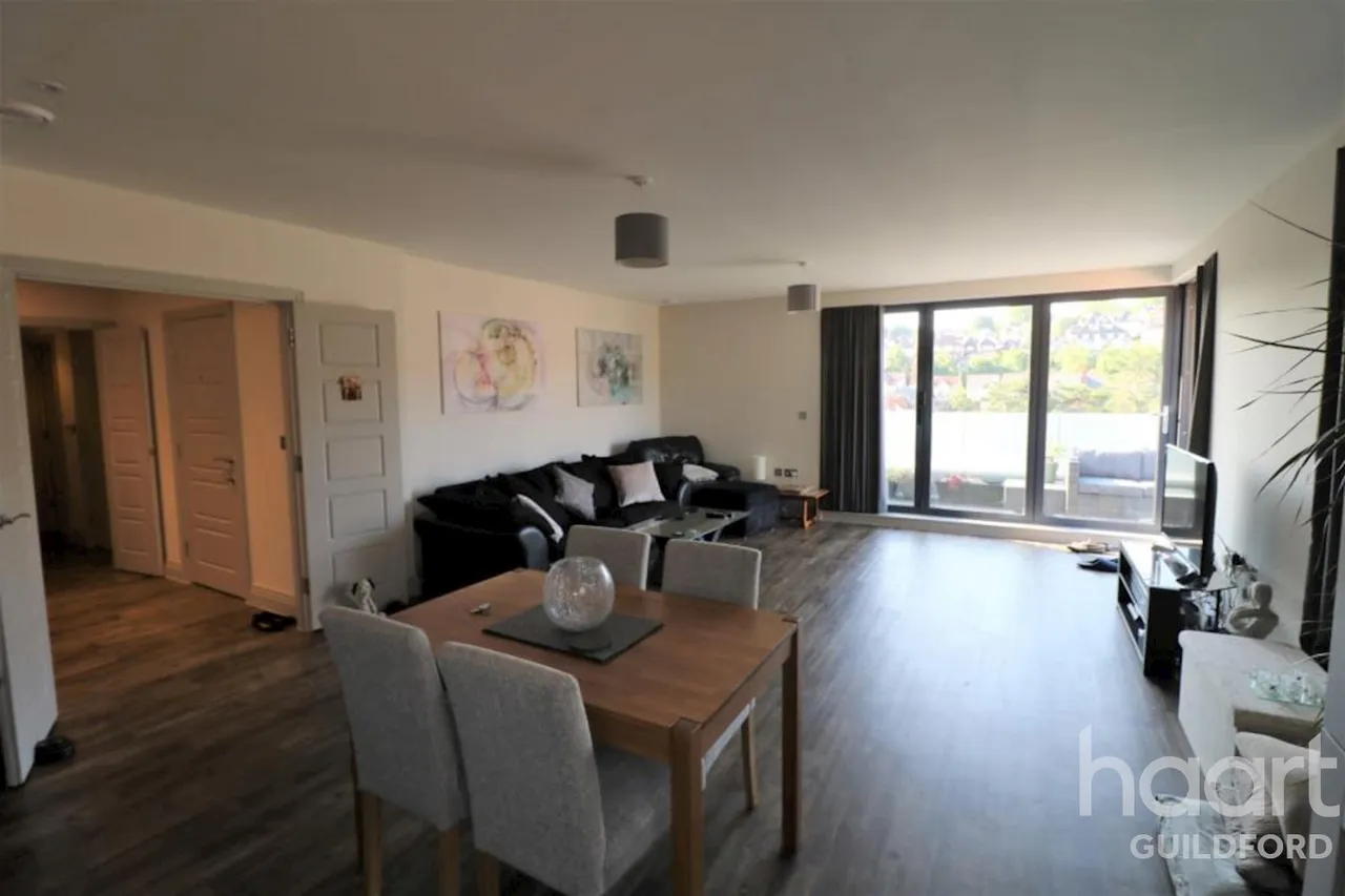 Queens Place, Denzil Road, GU2, photo 5