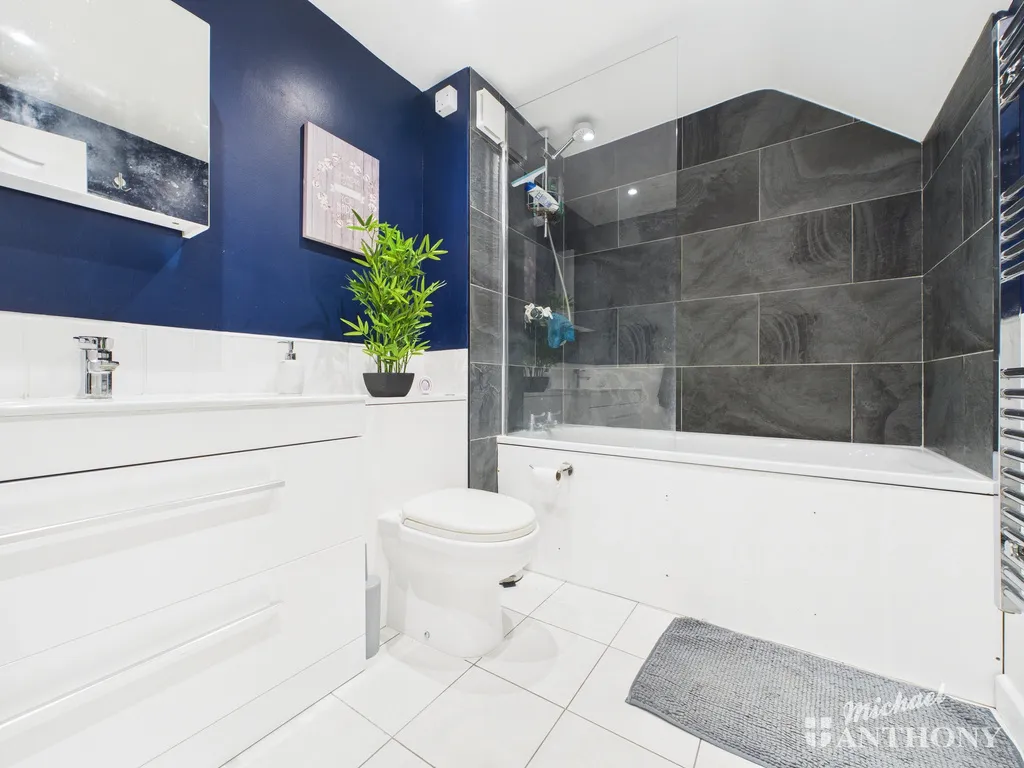 The Old Chapel, Slapton, Church Road, Leighton Buzzard, LU7 9BX, photo 9