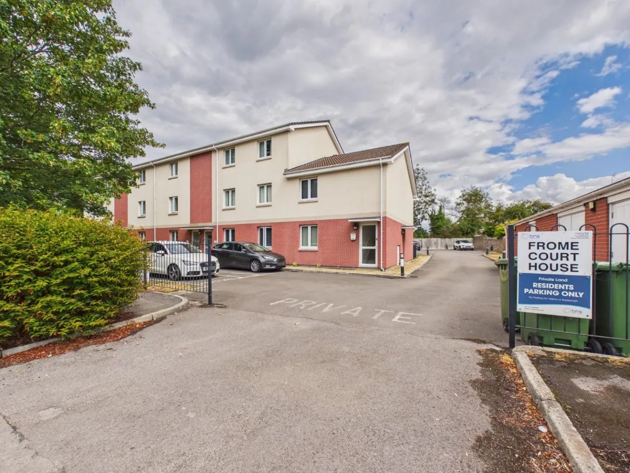 Frome Court, Thornbury, BS35, photo 11