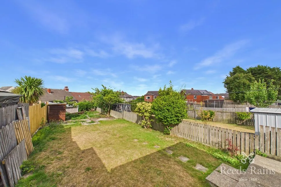 Frances Avenue, Crosland Moor, Huddersfield, West Yorkshire, HD4, photo 11