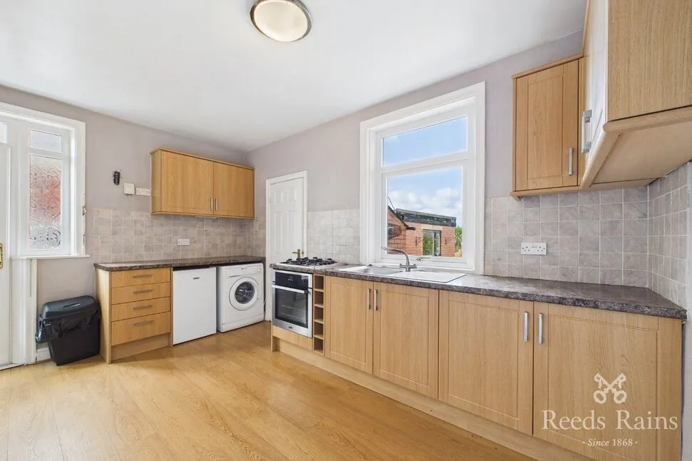 Frances Avenue, Crosland Moor, Huddersfield, West Yorkshire, HD4, photo 3