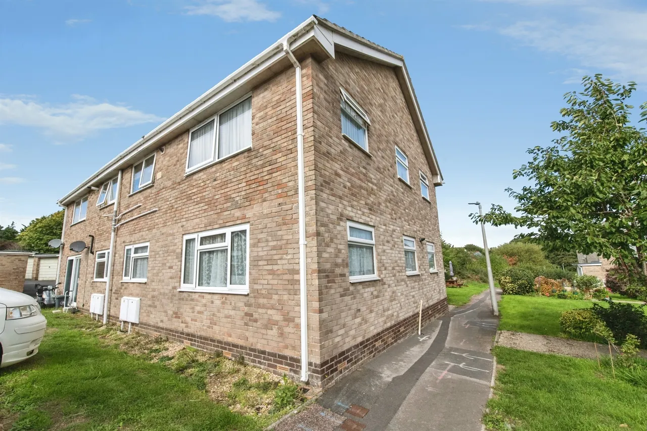 2 bed flat for sale, Riverdale Close, Seaton, EX12