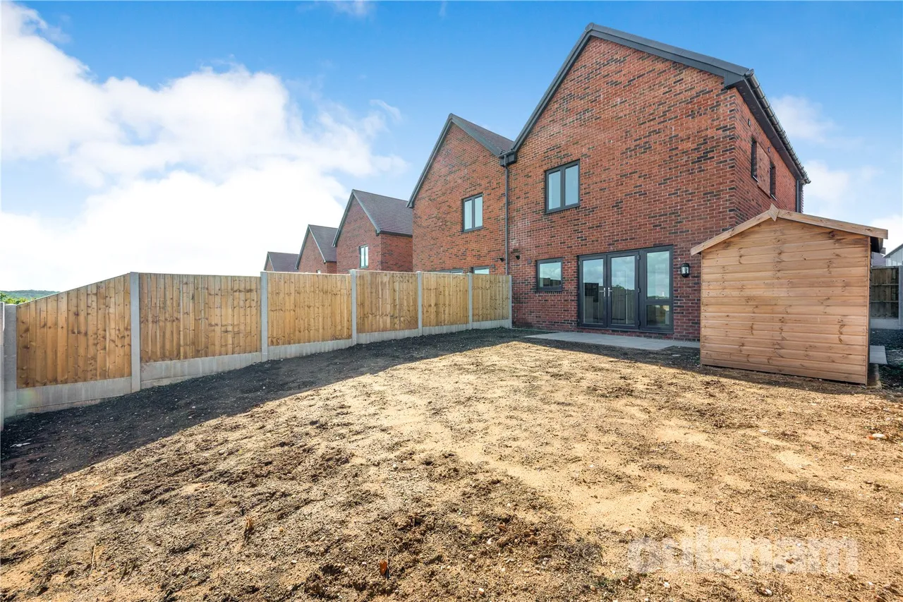 Lowans Court, Redditch, B97, photo 18