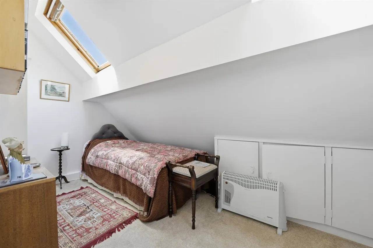 Badger Road, Prestbury, photo 17