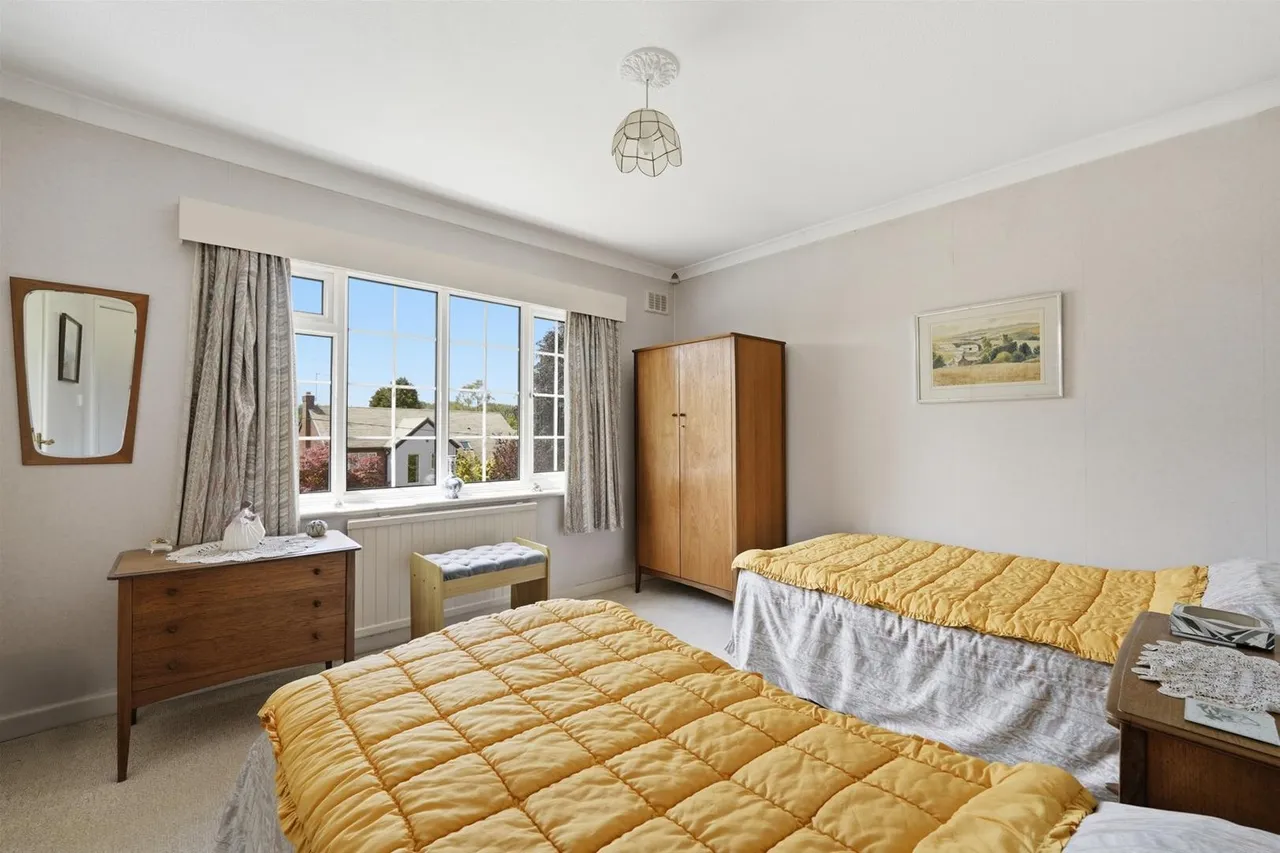 Badger Road, Prestbury, photo 15