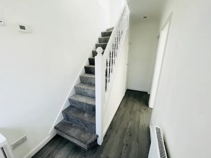 Acheson Road, Shirley, B90, photo 5