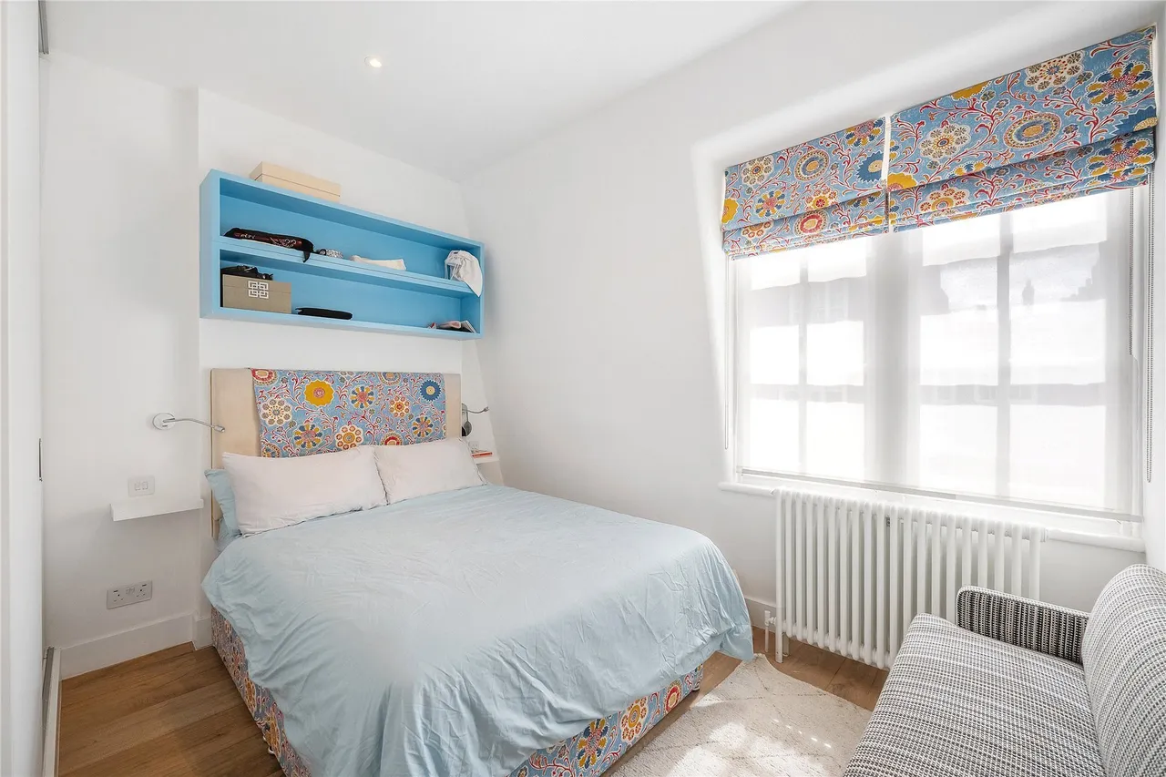Sloane Court West, London, SW3, photo 9