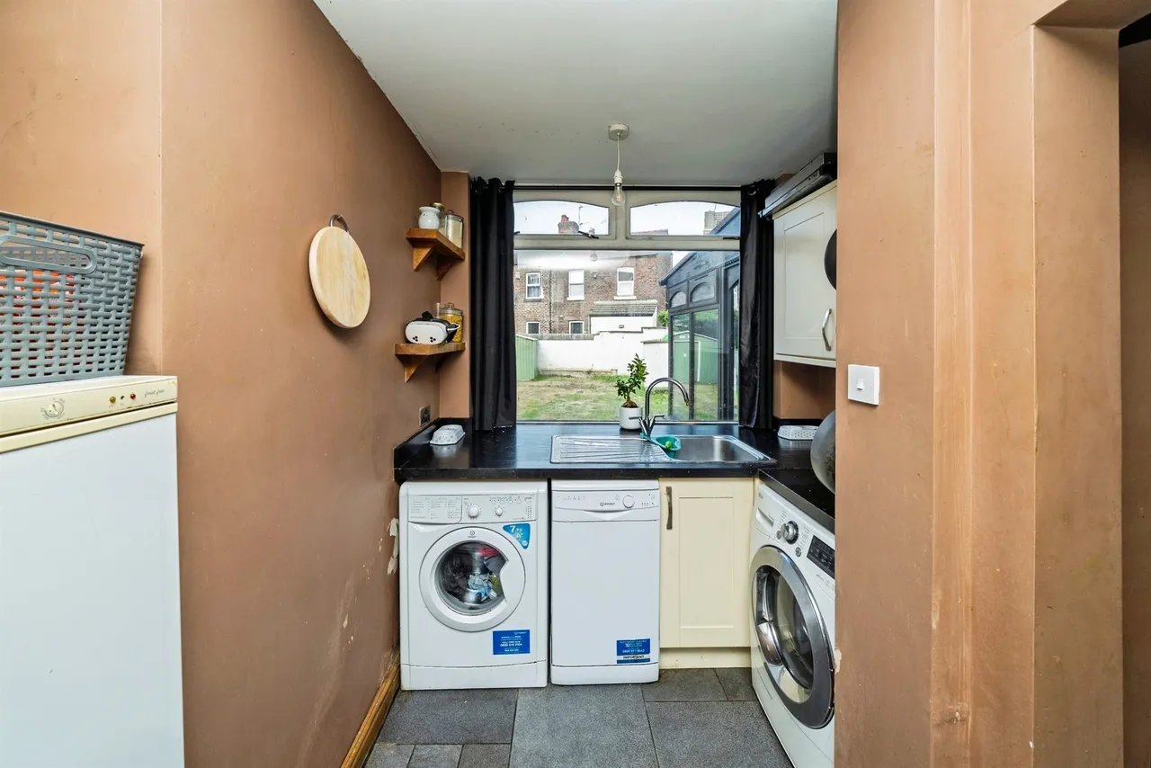 Thirlmere Drive, Wallasey, photo 7
