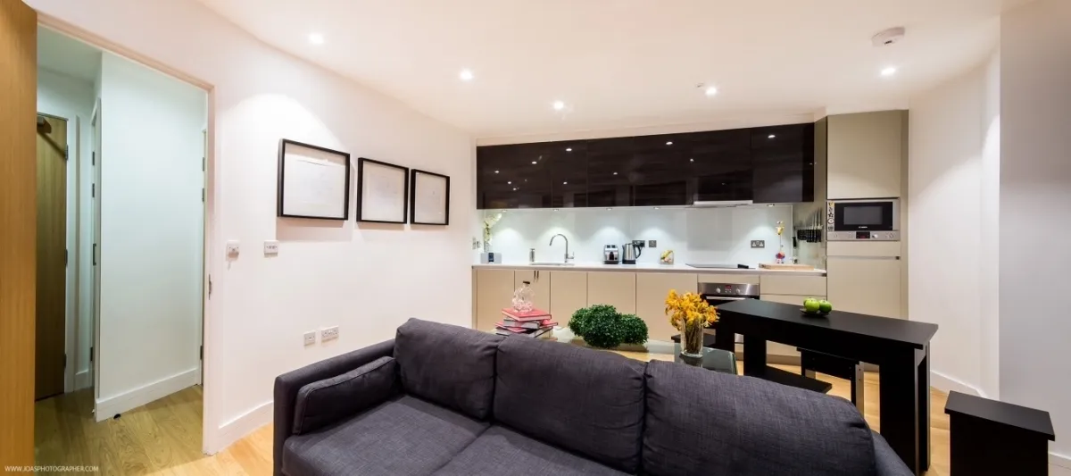 Vermilion Building, E16, photo 5
