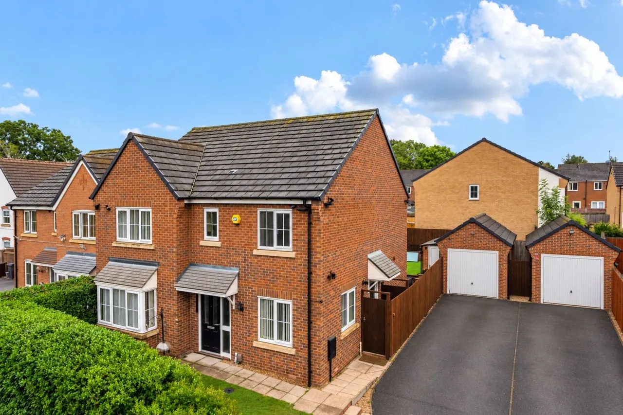Bishop Drive, Birmingham, B37, photo 2