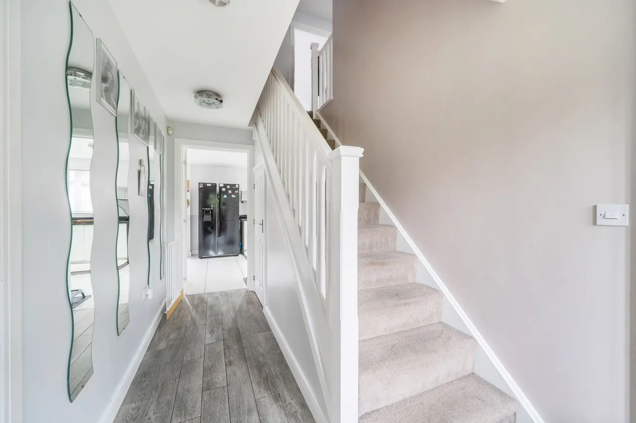 Bishop Drive, Birmingham, B37, photo 4