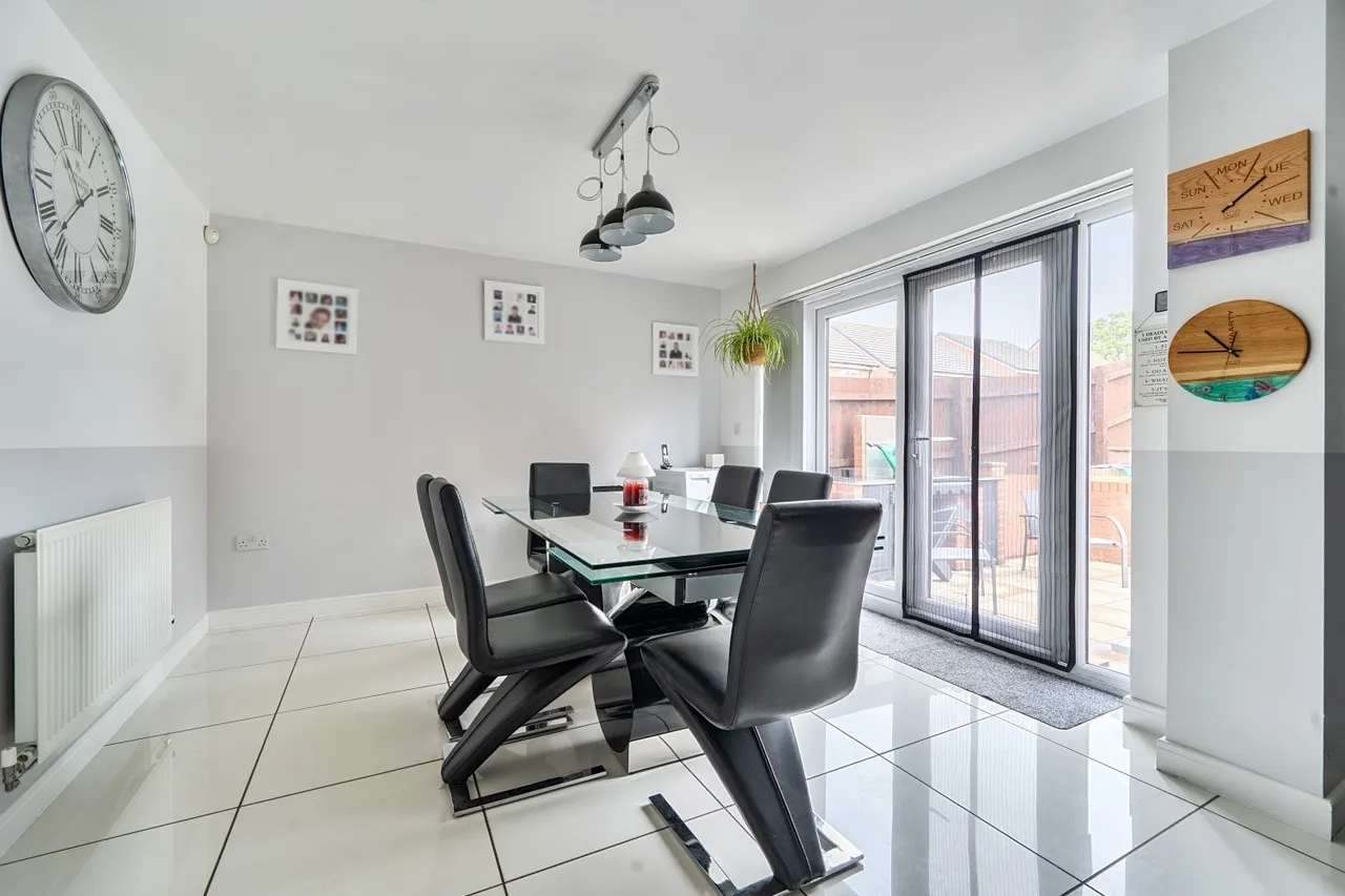 Bishop Drive, Birmingham, B37, photo 9