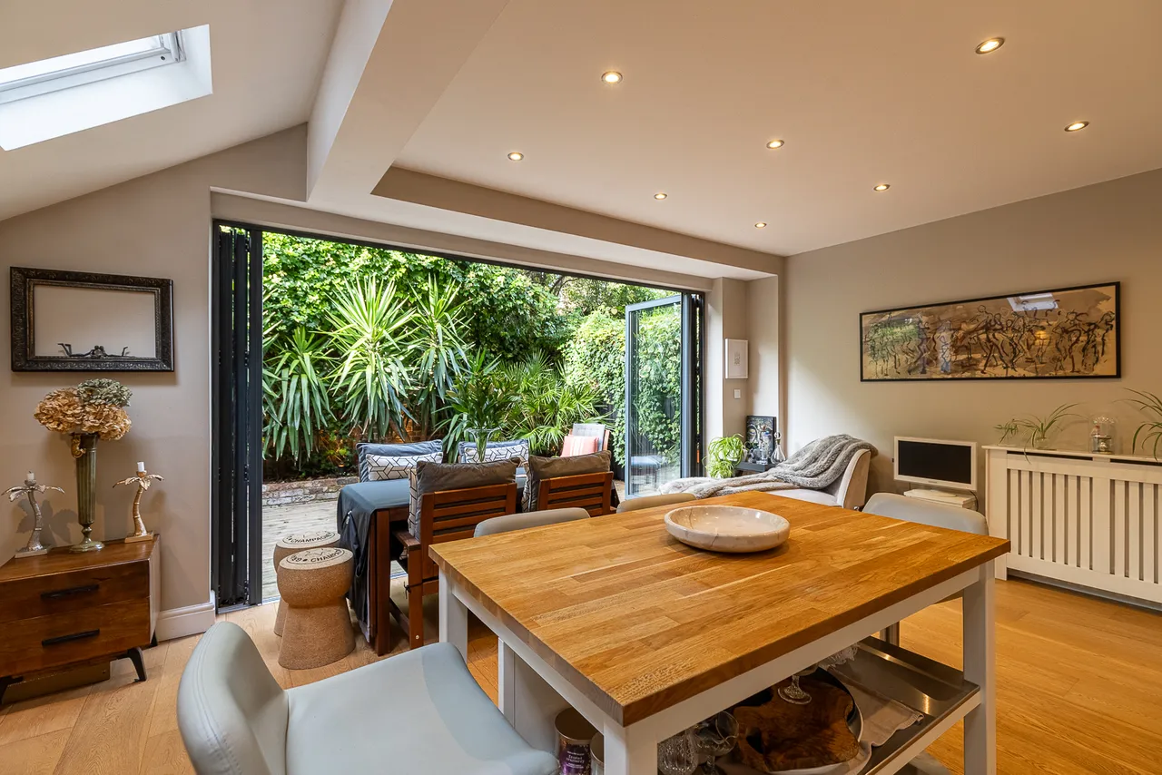 Lambrook Terrace, Hammersmith and Fulham, Fulham, London, SW6, photo 5