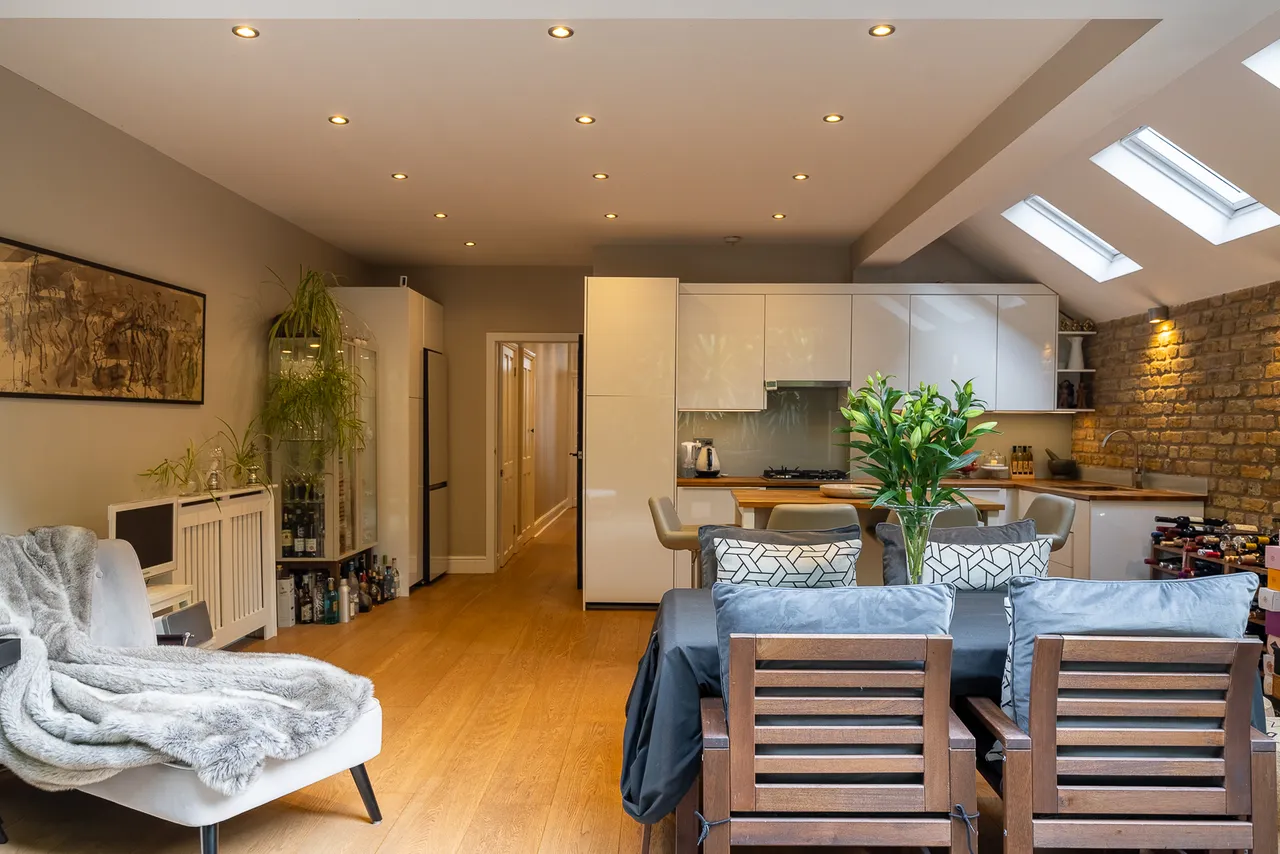 Lambrook Terrace, Hammersmith and Fulham, Fulham, London, SW6, photo 4