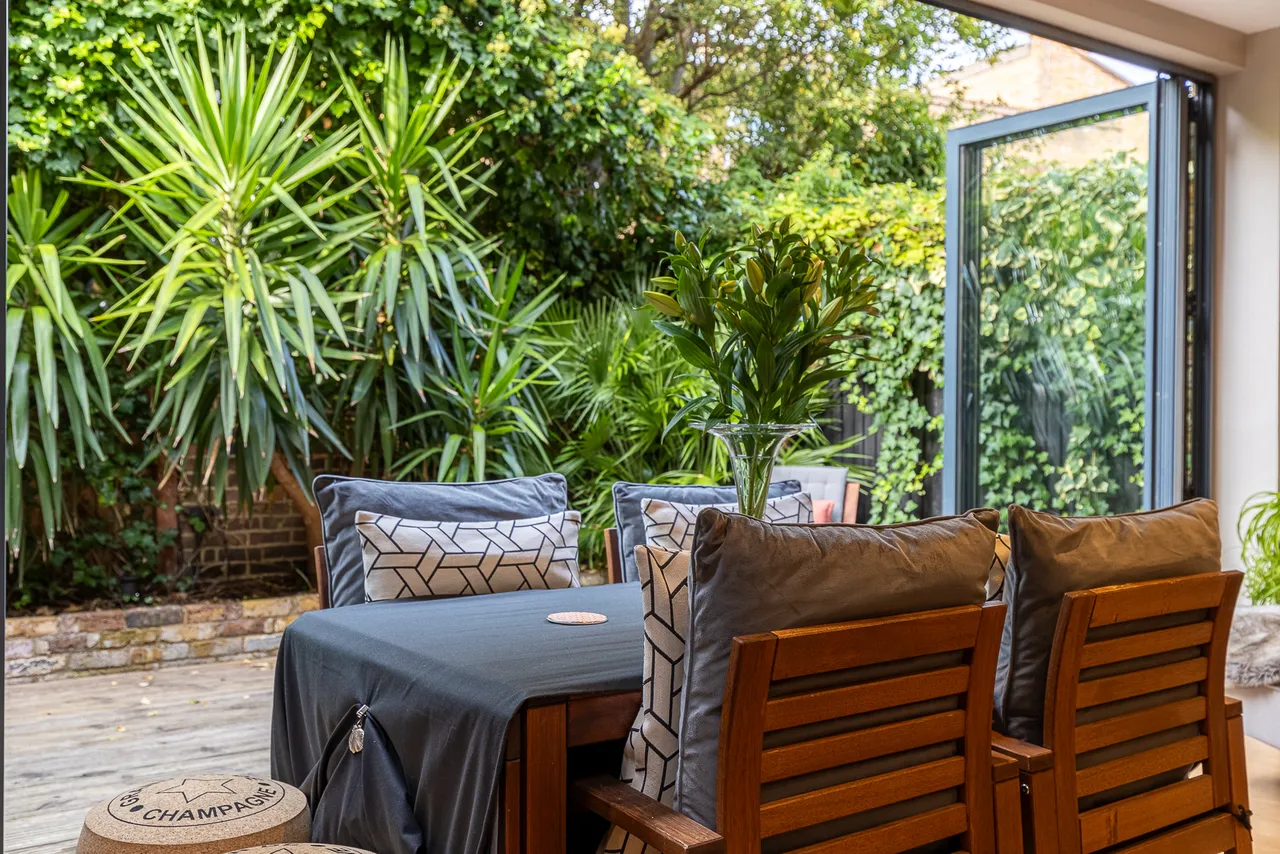 Lambrook Terrace, Hammersmith and Fulham, Fulham, London, SW6, photo 10