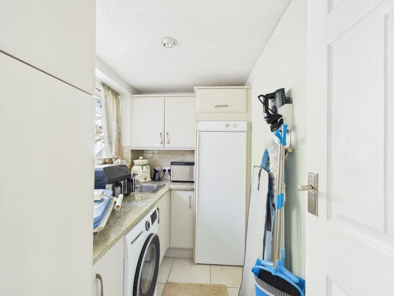 Parkview, Flackwell Heath, HP10, photo 10