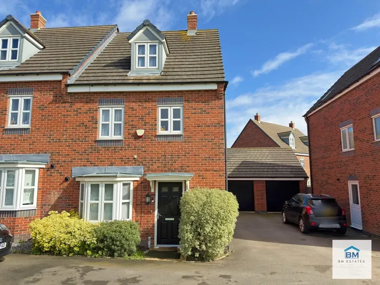 4 bed house for sale — Beaman Road, Leicester, LE4 9AR