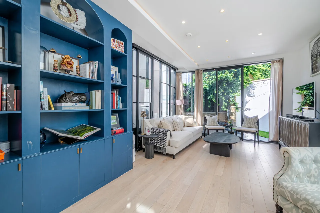 Broughton Road, Fulham, SW6, photo 17