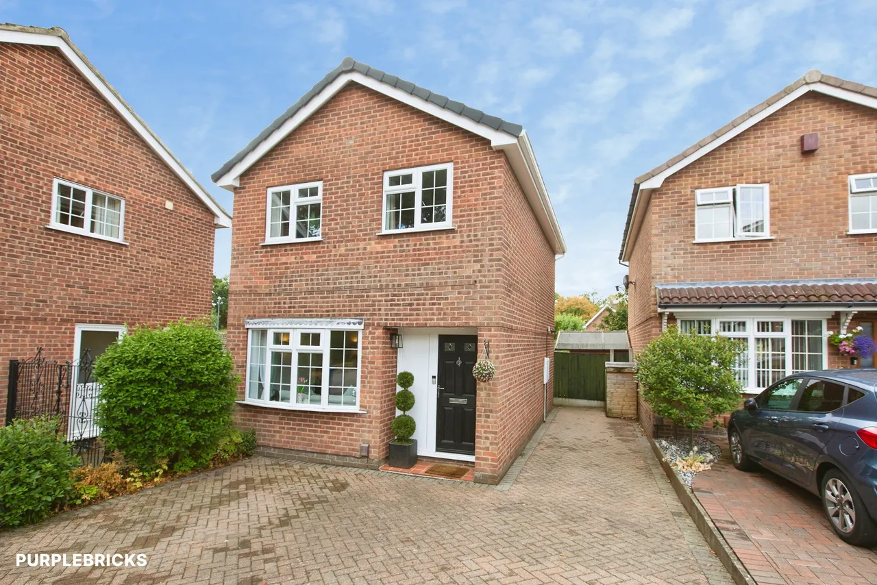 3 bed house for sale, Ingham Drive, Mickleover, DE3