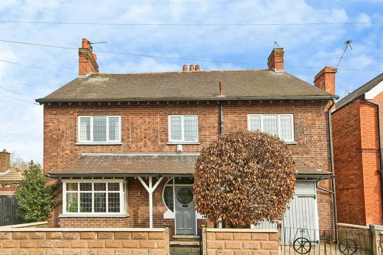 5 bed house for sale, Breedon Street, Long Eaton, NG10