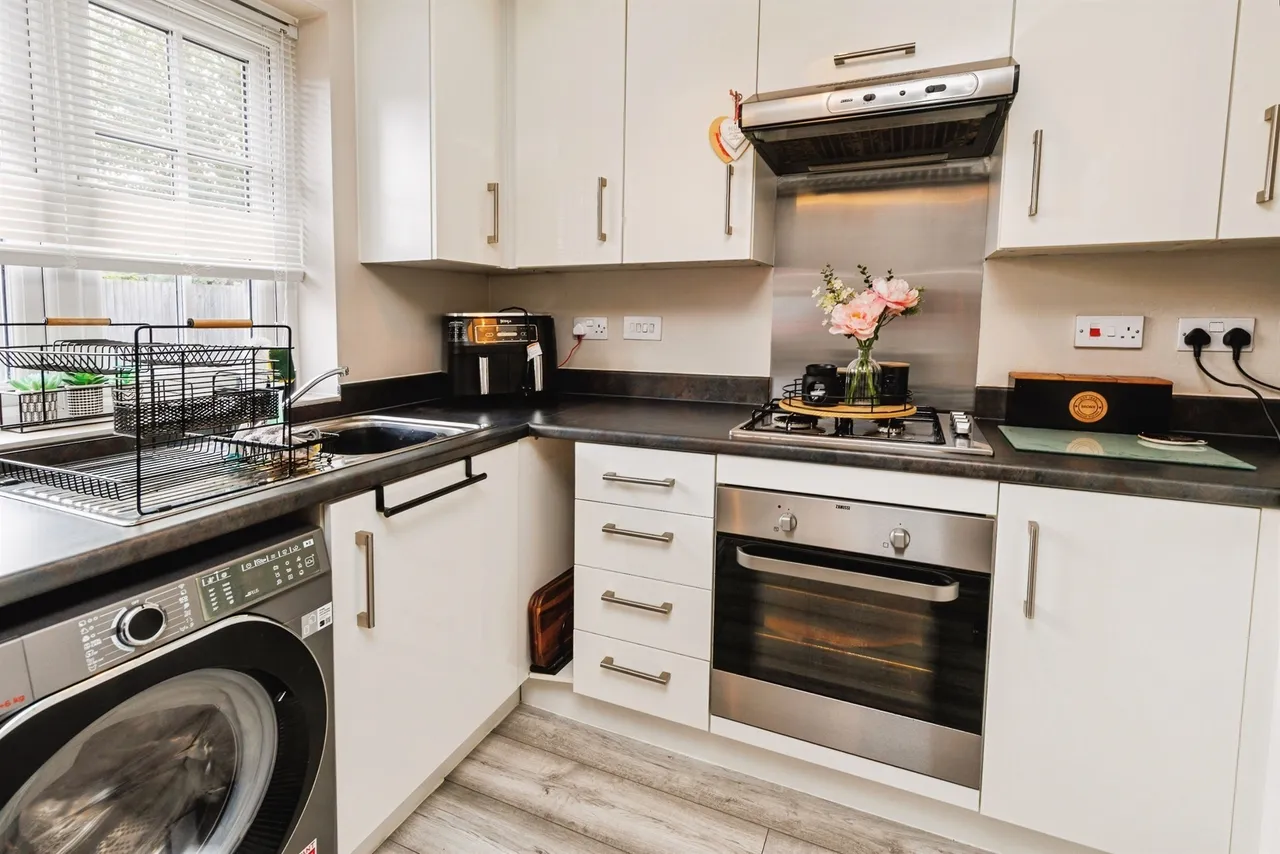 Bostock Avenue, Tattenhall, Chester, photo 5