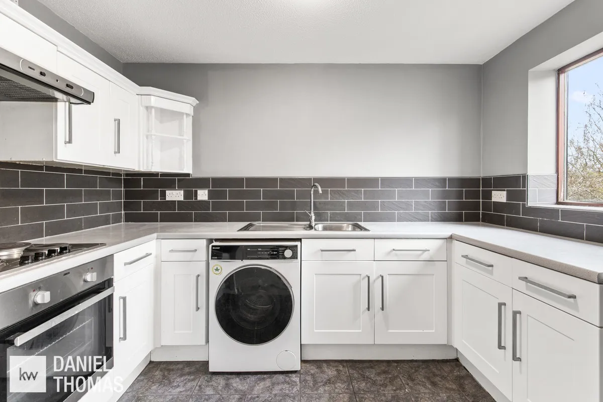 Kingsdale Court, Waltham Abbey, EN9, photo 14