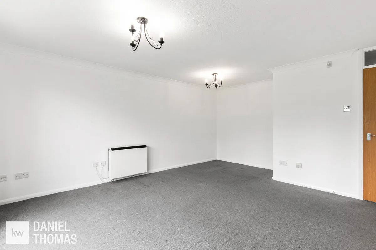 Kingsdale Court, Waltham Abbey, EN9, photo 11